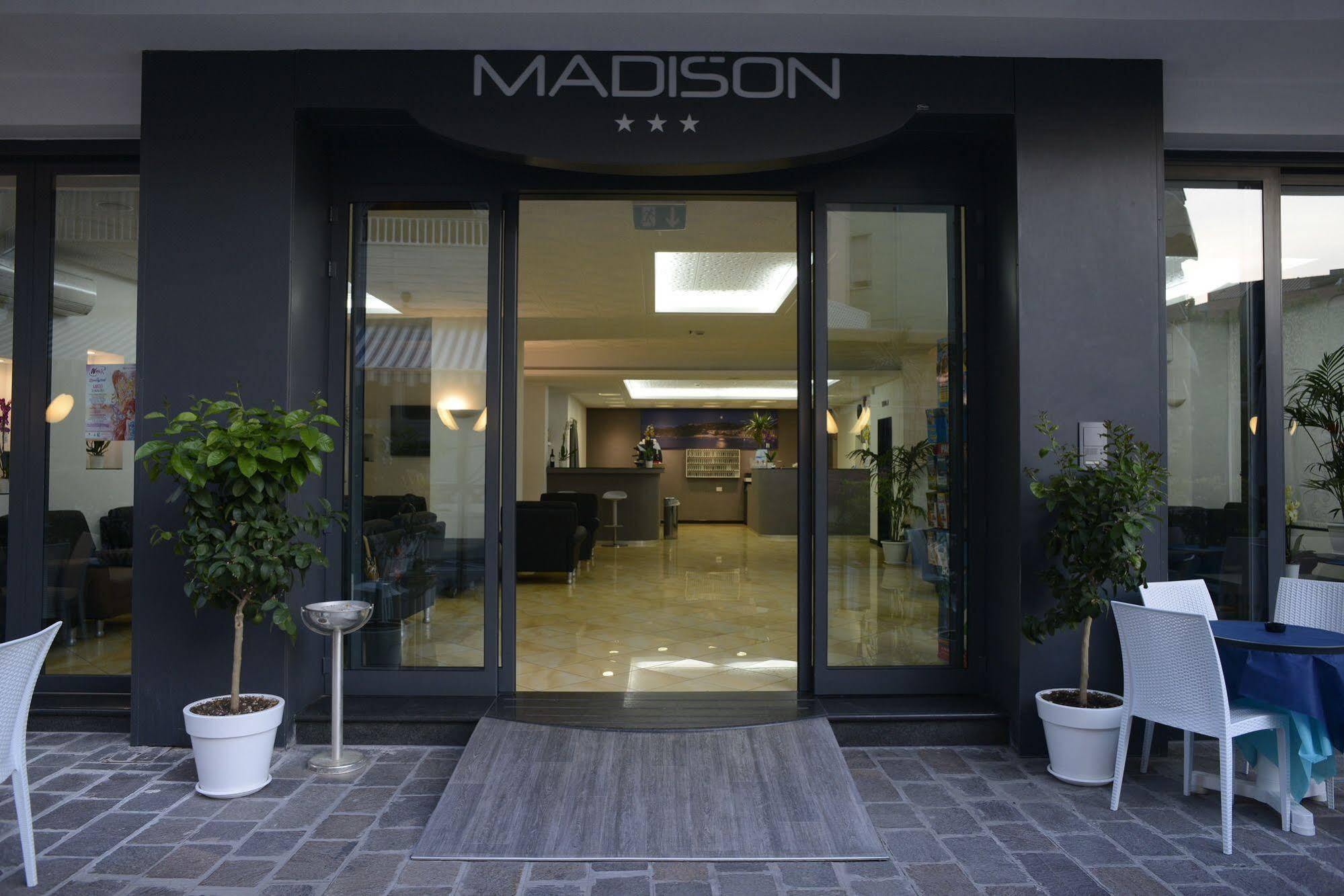 Hotel Madison Gabicce Mare Exterior foto