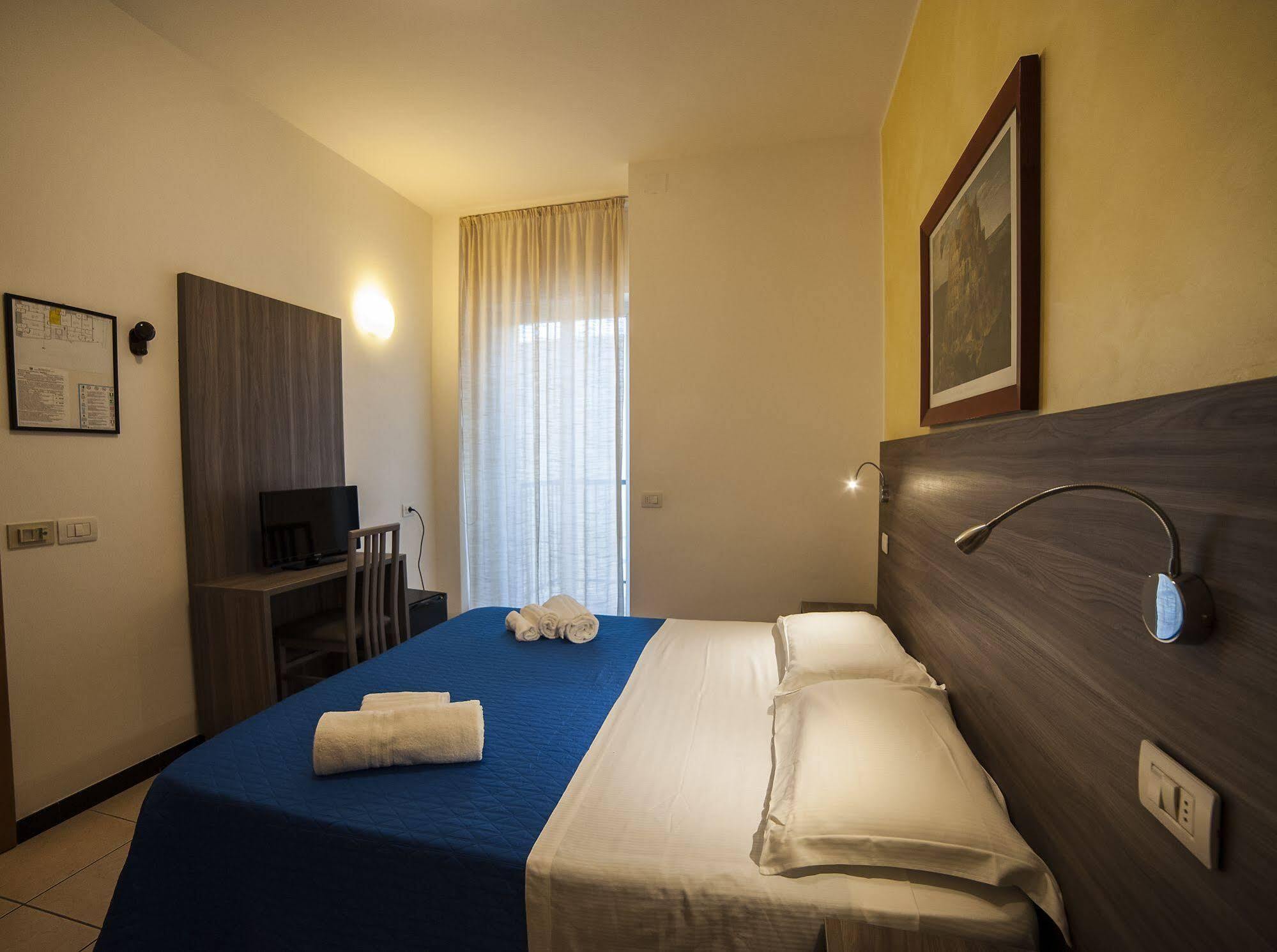 Hotel Madison Gabicce Mare Exterior foto