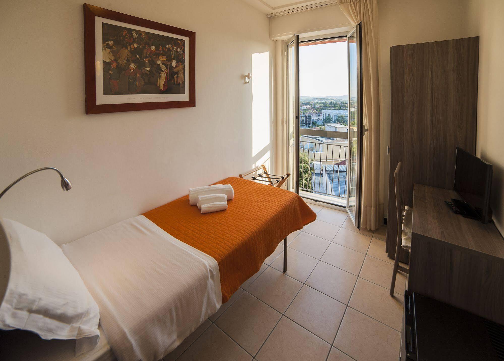 Hotel Madison Gabicce Mare Exterior foto