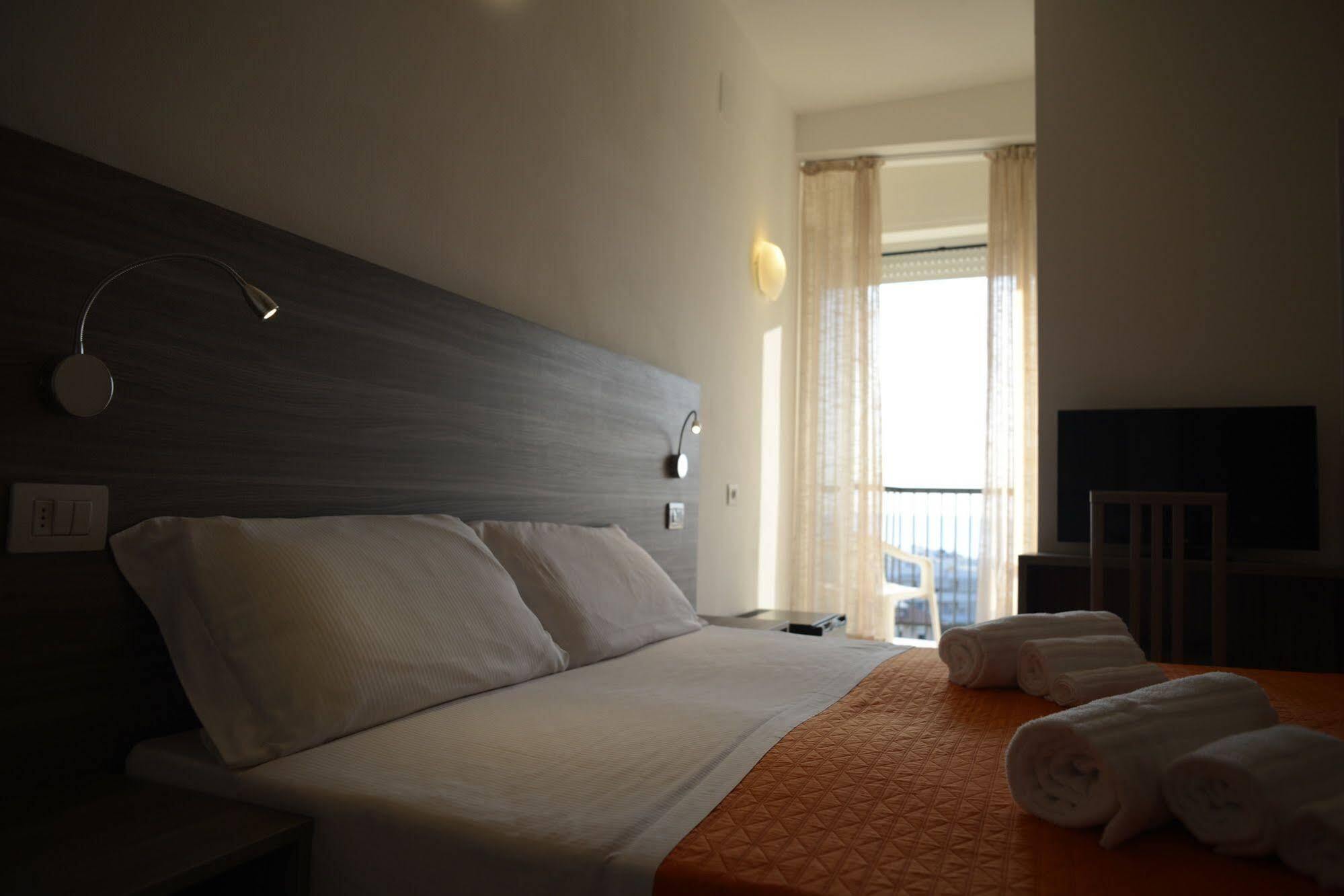 Hotel Madison Gabicce Mare Exterior foto